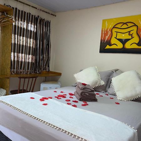 Rooms Martins Фернанду ди Нороня Екстериор снимка