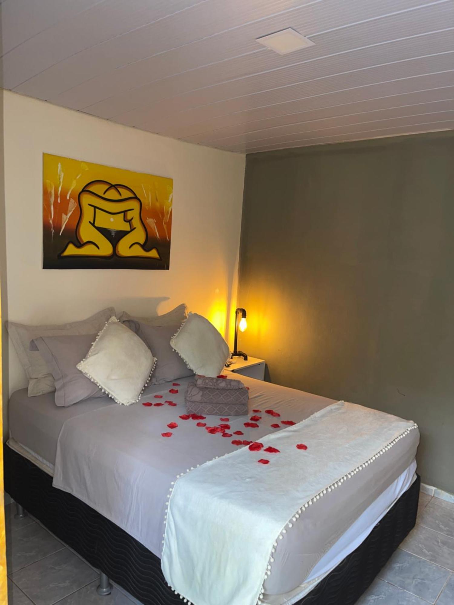 Rooms Martins Фернанду ди Нороня Екстериор снимка